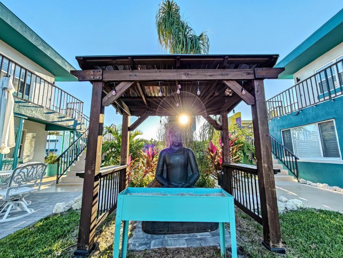 Tahitian Beach Resort เซนต์พีทบีช ภายนอก รูปภาพ
